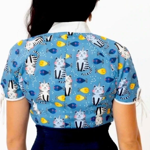 Unique Vintage Unicorn Cat & Fish Print Caticorns Chita Blouse & Bow Tie NWT L - Picture 2 of 10